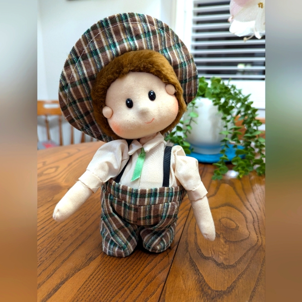 - - Dolmax Wind up farmer. Vintage. Rare. Tags attached. Works. 9 inches